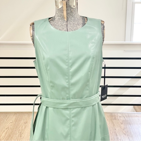 NWT XS S simply vera Vera Wang mint green sleeveless faux leather dress - Picture 3 of 6